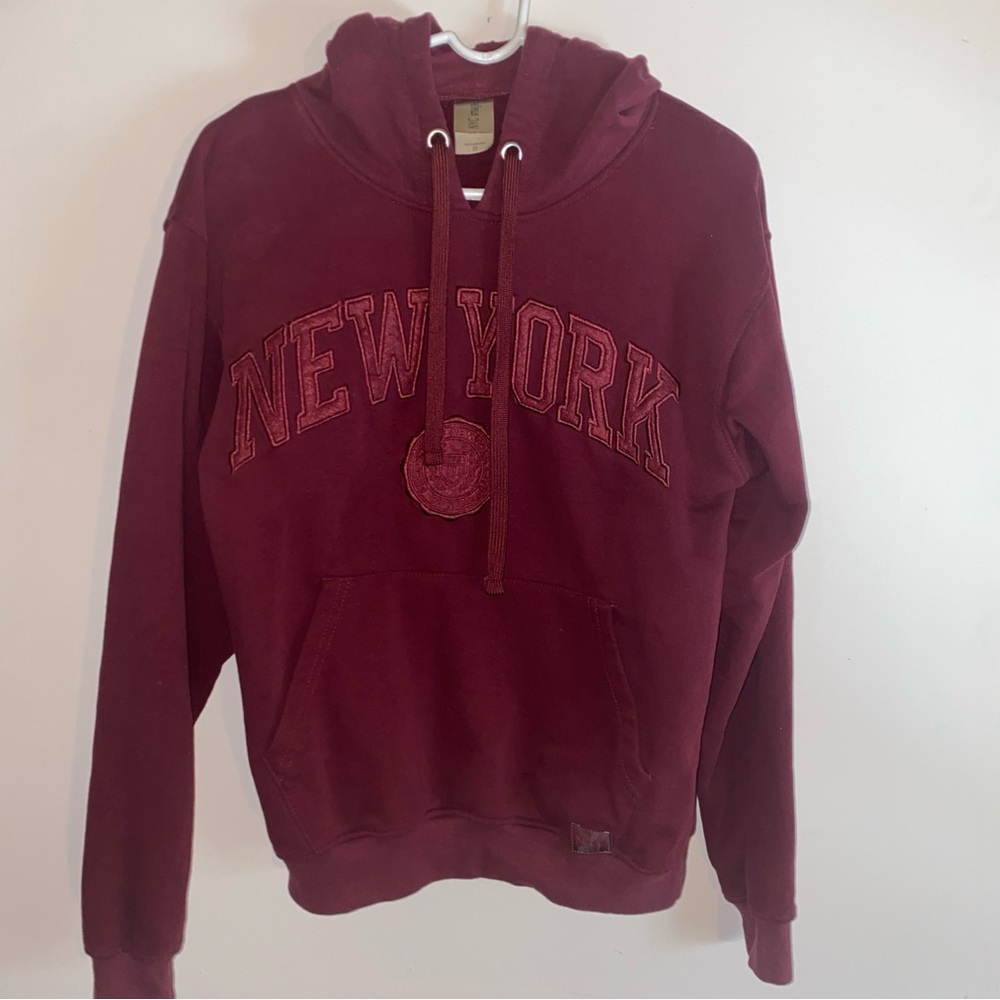 New York Burgundy Pullover Hoodie Size Small